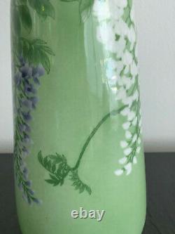 A Japanese Porcelain Vase by Makuzu Kozan Meiji Era