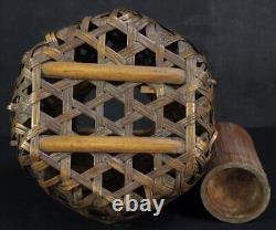 Antique Japan Ikebana woven bamboo wood vase 1900s minimalist Wabisabi