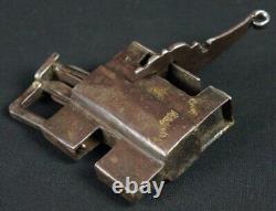 Antique Japan padlock iron craft 1700 elaborate key and lock