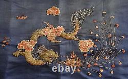 Antique Japanese embroidered silk fukusa, Meiji period (1868-1912) 26 x 15