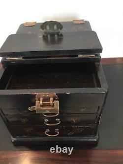 Early 20th C. Antique Japanese Laquered Jewelry / Kodansu Styled Box