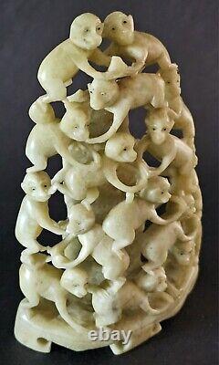 Japanese Antique Okimono Jade Stone Statue Display Monkey Family 5H × 4L × 2W