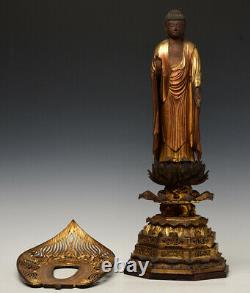 Late 17th Century, Edo, Antique Japanese Wooden Standing Buddha with Royal Style