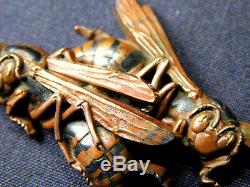 SUPERB Signed Hornet Bee MENUKI 1815 Japanese Edo 19thC Antique for Koshirae
